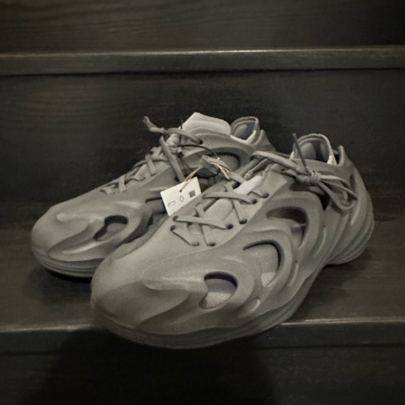 Brand new Adidas AdifomQ (HO6585) - Picture 3 of 4